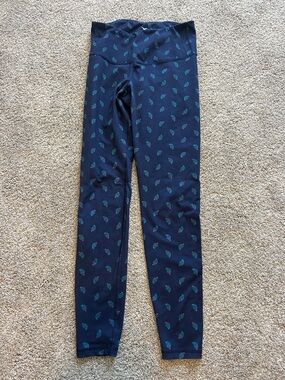 Women’s Old Navy Actvie High-Waist Leggings with Teal Paisley Print